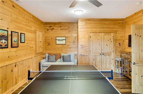 Photo 40 - Spacious Nebo Cabin w/ Game Room & Hot Tub