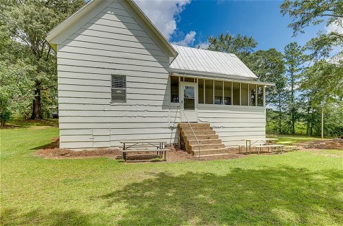 Foto 14 - Secluded Lineville Farmhouse: 2 Mi to Lake Wedowee