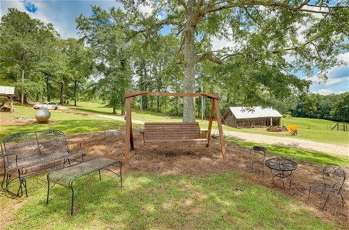 Foto 6 - Secluded Lineville Farmhouse: 2 Mi to Lake Wedowee