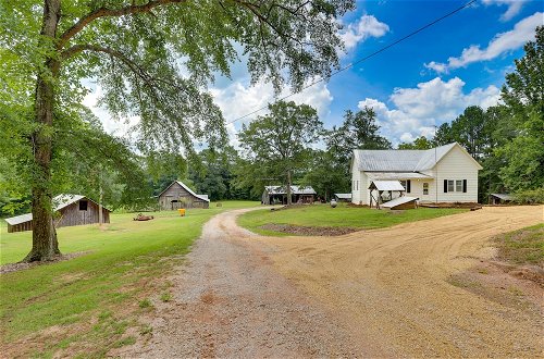 Foto 2 - Secluded Lineville Farmhouse: 2 Mi to Lake Wedowee