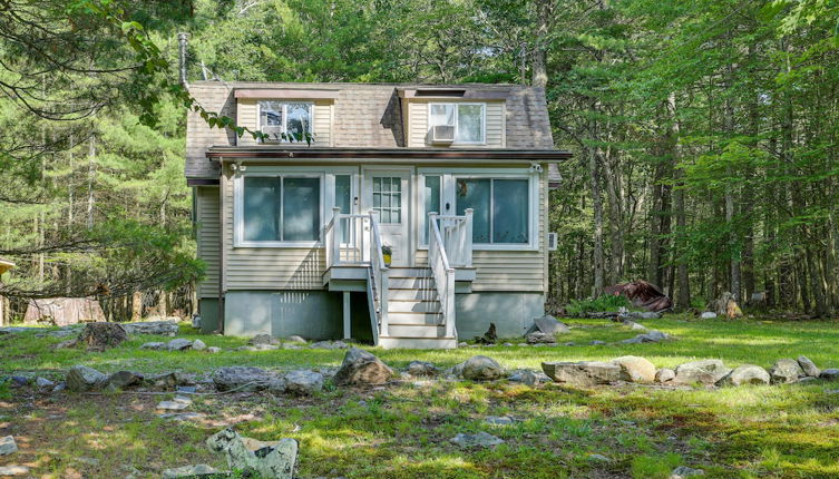 Photo 1 - Huguenot Retreat: Cozy Fireplace & Screened Porch