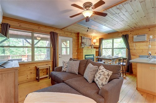 Foto 10 - Remote Escape: Murphy Cozy Cabin in the Woods