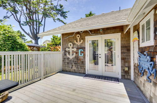 Foto 2 - Coastal Lincoln City Home w/ Spacious Deck