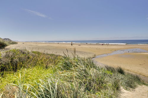 Photo 21 - Coastal Lincoln City Home w/ Spacious Deck