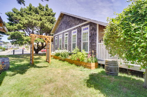 Foto 30 - Coastal Lincoln City Home w/ Spacious Deck