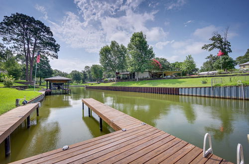 Photo 15 - Lakefront Texas Vacation Rental w/ Private Dock