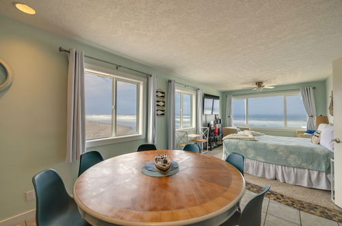 Photo 29 - Prime Coastal Retreat on Lincoln City Beach