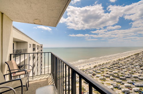 Photo 22 - Beachfront Penthouse: Pools, Tennis Courts, Views