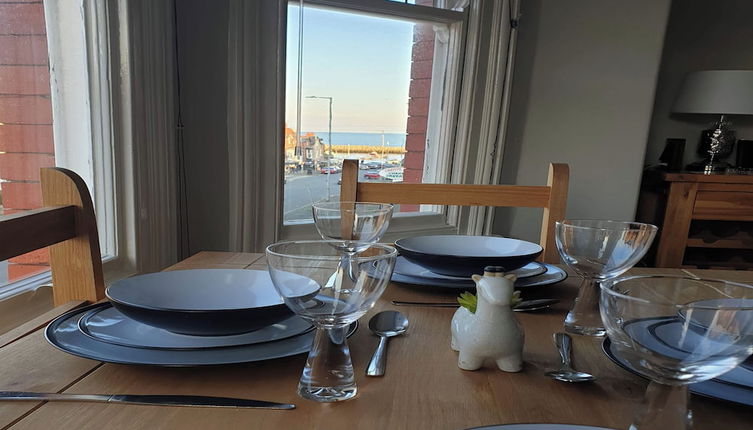 Photo 1 - Inviting 2-bed Apartment in Rhos-on-sea Sleeps 6