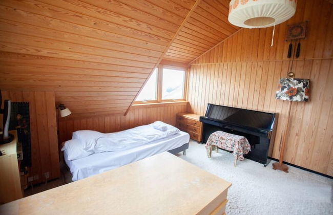 Idyllic Vacation Home With A Breathtaking View - Photo 4