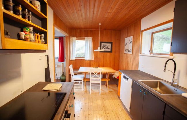 Idyllic Vacation Home With A Breathtaking View - Photo 6