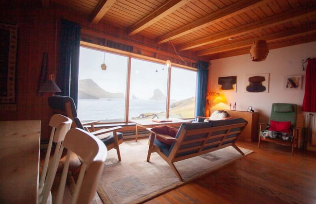 Idyllic Vacation Home With A Breathtaking View - Photo 11