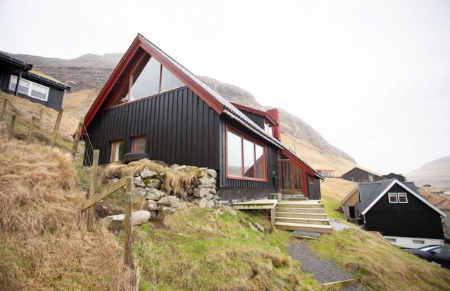 Idyllic Vacation Home With A Breathtaking View - Photo 21