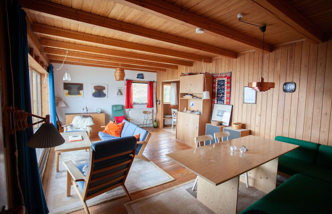 Idyllic Vacation Home With A Breathtaking View - Photo 18