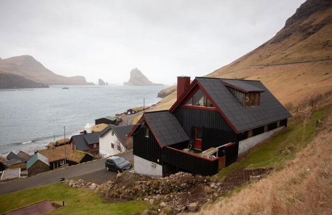 Idyllic Vacation Home With A Breathtaking View - Photo 19