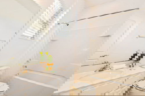 Foto 33 - Spacious 12-bed Villa With Pool & Resort Amenities