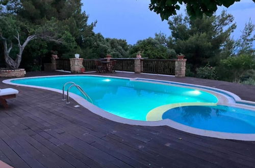 Foto 16 - Luxury Villa Nefeli w Private Pool