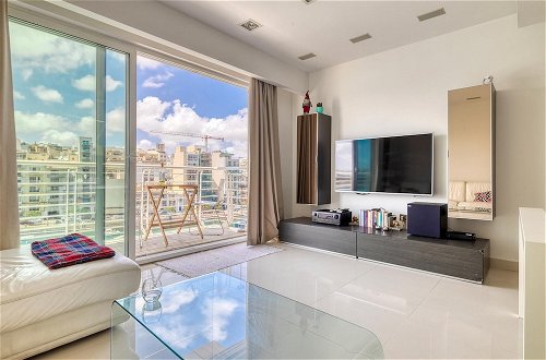 Photo 6 - Exquisite Seafront Apart in Spinola Bay St Julians
