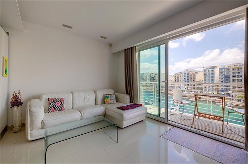 Foto 5 - Exquisite Seafront Apart in Spinola Bay St Julians