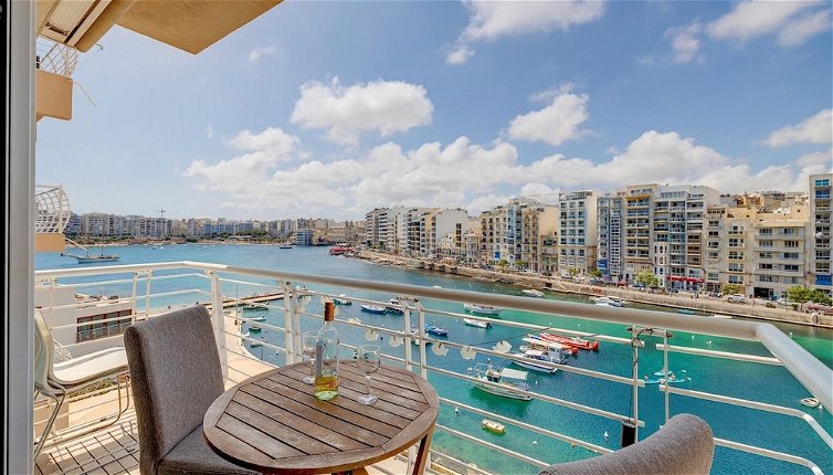 Photo 1 - Exquisite Seafront Apart in Spinola Bay St Julians