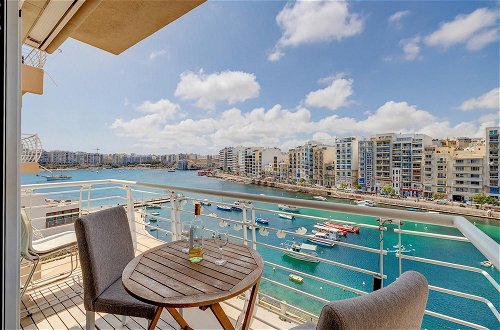 Foto 1 - Exquisite Seafront Apart in Spinola Bay St Julians