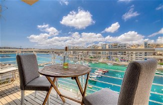 Foto 2 - Exquisite Seafront Apart in Spinola Bay St Julians