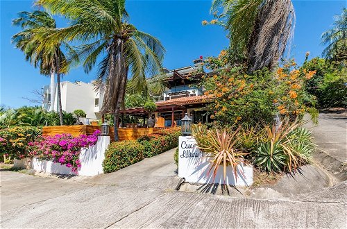 Foto 39 - Luxury Ocean-view Flamingo Home Sleeps 10 - Walk to Beach