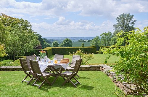 Foto 3 - Drakestone House Manor With Breathtaking Cotswolds Views