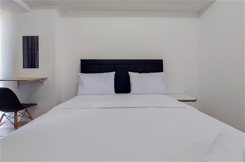 Foto 4 - Homey And Elegant Studio Apartment M-Town Residence