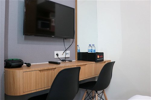 Photo 17 - Comfy Studio Room At Osaka Riverview Pik 2 Apartment