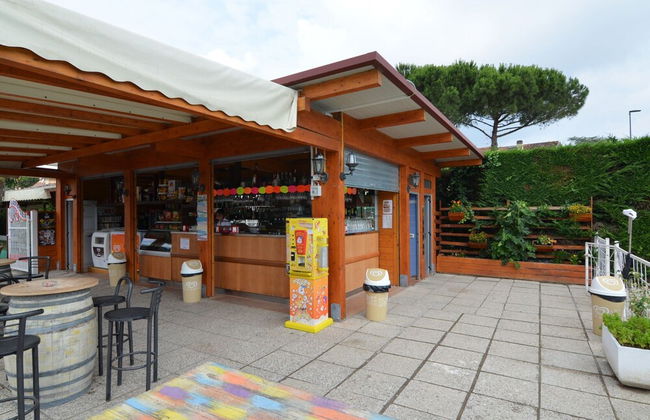 Wooden Chalet with Terrace near Beach - Foto 15