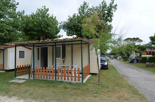 Photo 27 - Wooden Chalet with Terrace near Beach