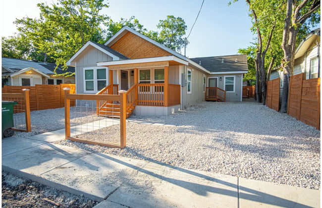 Don't Miss Dynamic 4br/2ba Near Jolly Riverwalk - Foto 1