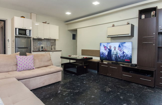 Stylish Athinas House in Kallithea - Photo 39