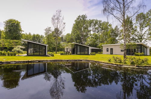 Foto 15 - Modern Chalet With Nice Sliding Doors Near Lochem