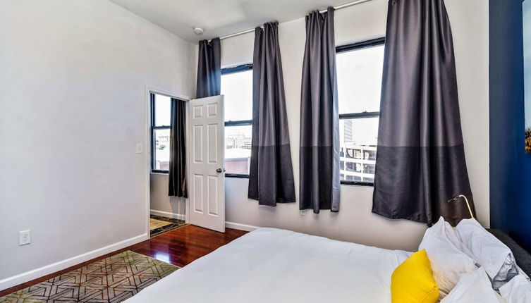 Photo 1 - The Philadelphia Getaway 2BD Apartment in the Heart of the City