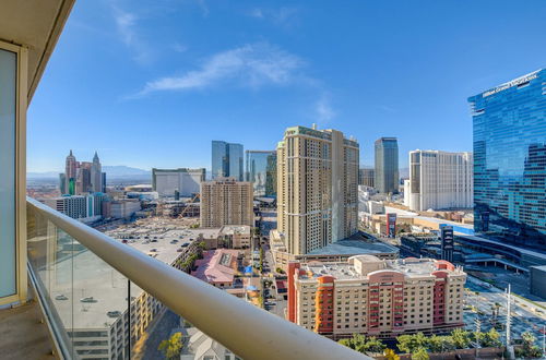 Photo 61 - Premium Suite w/balcony at The Signature