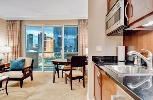 Photo 9 - Premium Suite w/balcony at The Signature