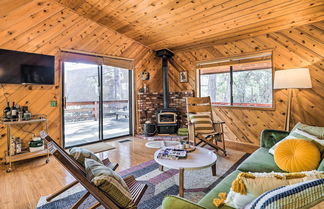 Foto 1 - Idyllwild Cabin w/ Deck & Tahquitz Peak Views