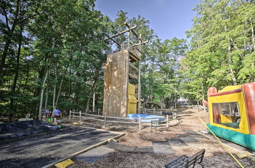 Photo 32 - Spacious Massanutten Retreat w/ Hot Tub & Games