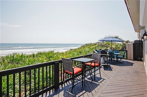 Foto 4 - Oceanfront Oasis w/ Deck, Water Views & Beach Gear