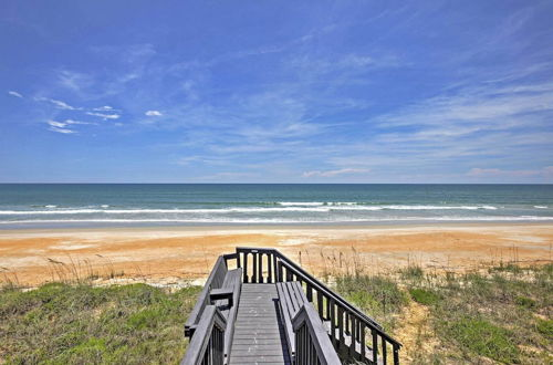 Foto 5 - Oceanfront Oasis w/ Deck, Water Views & Beach Gear