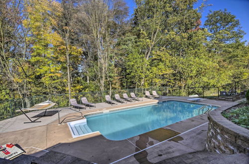 Photo 24 - Beautiful Mount Joy Cabin w/ Pool + Sauna