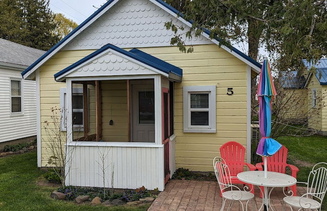 Little Yellow Cottages - Photo 56