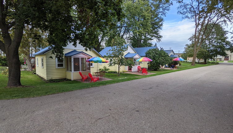 Photo 1 - Little Yellow Cottages