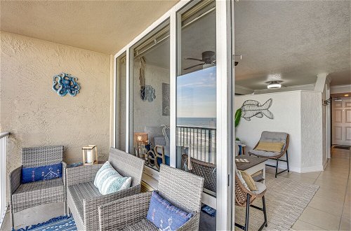 Photo 6 - Top-floor Beach Condo With 2 Oceanfront Balconies