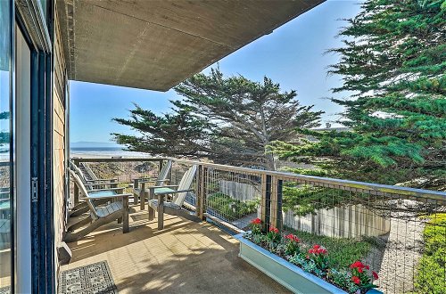 Foto 22 - Beachfront Condo w/ Monterey Bay Views