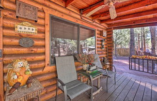 Photo 2 - Rustic Lakeside Cabin - Family and Pet Friendly