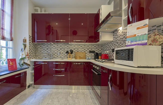Red White in the City by Wonderful Italy - Foto 8