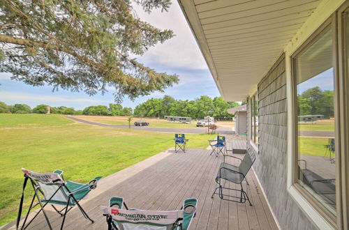 Photo 37 - Spacious Grass Lake Getaway Near Boat Launch